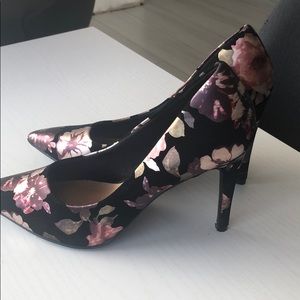 Christian Serrano heels size 8